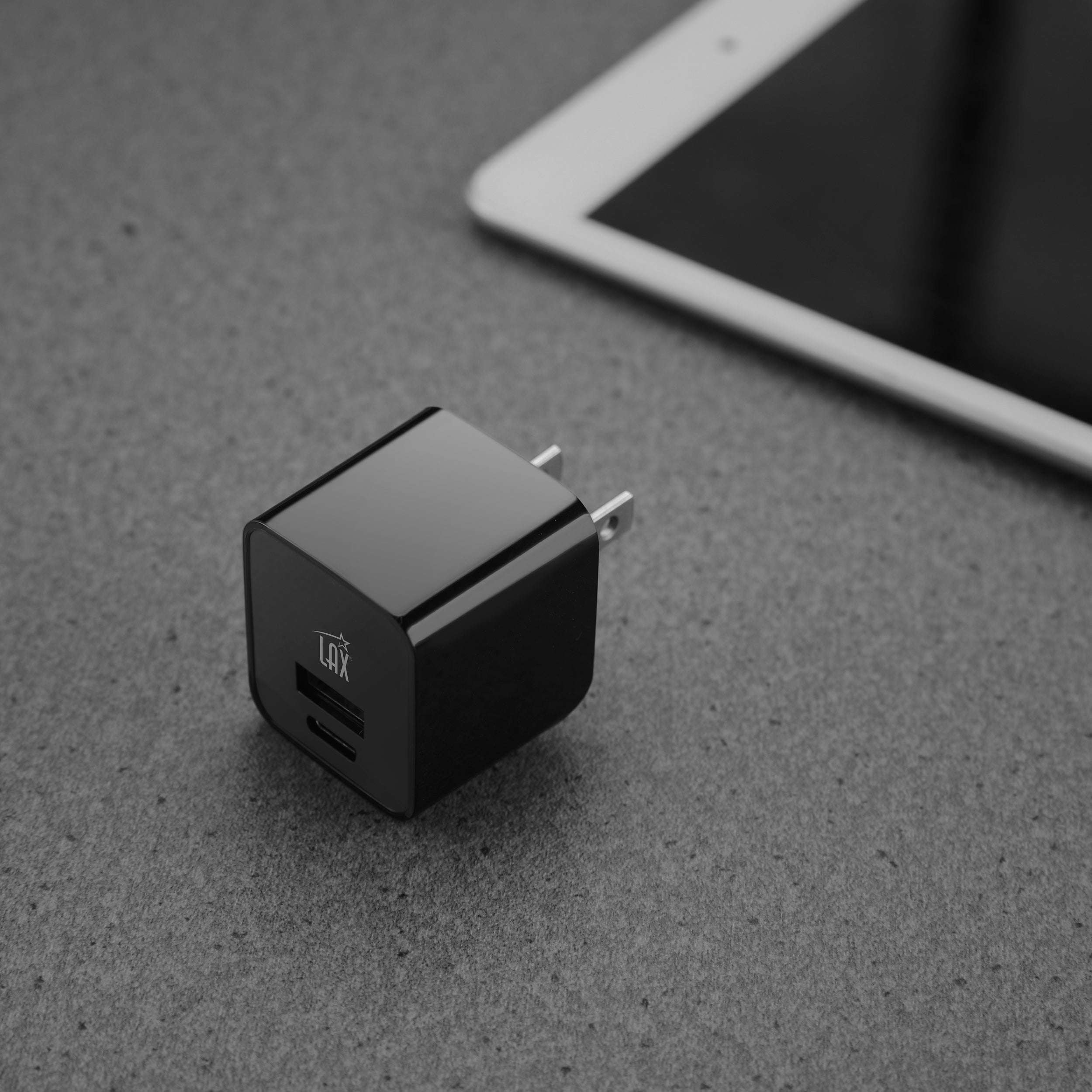 Dual Port Fast Travel Wall Charger USB-20W USB-C and USB-A